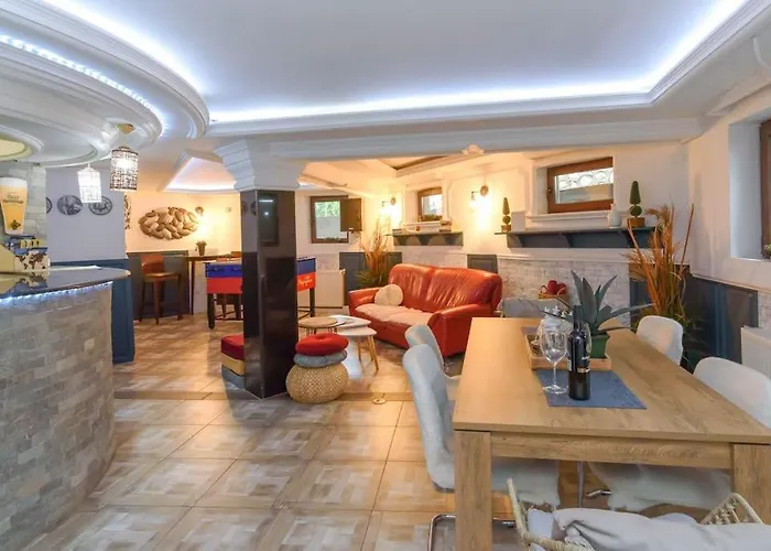 Ваканционна къща Kaja *